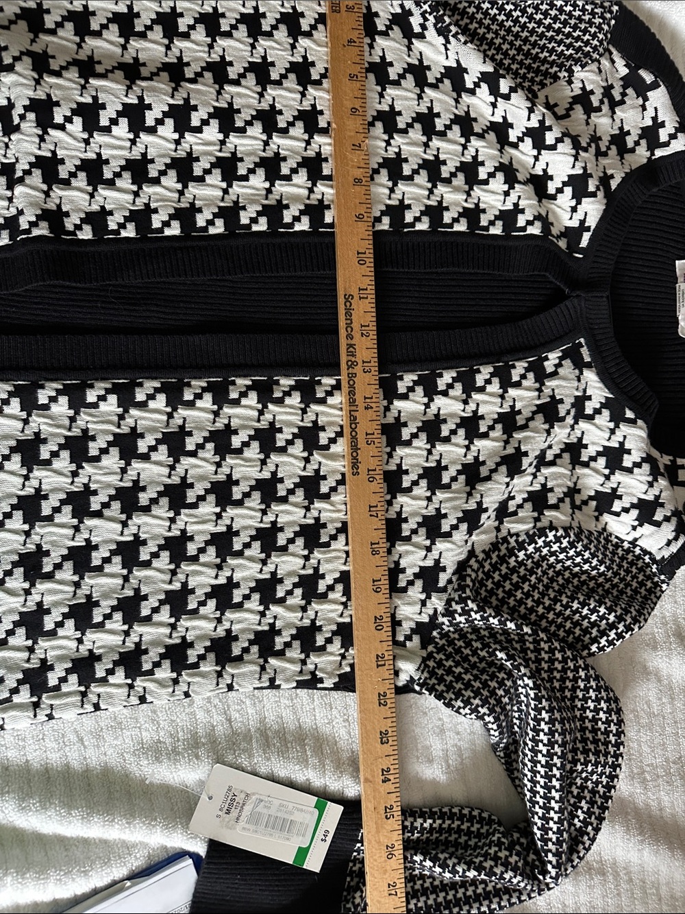 NWT Allison Daley Single Clasp Black & White Sweater - size Large - Picture 14 of 14